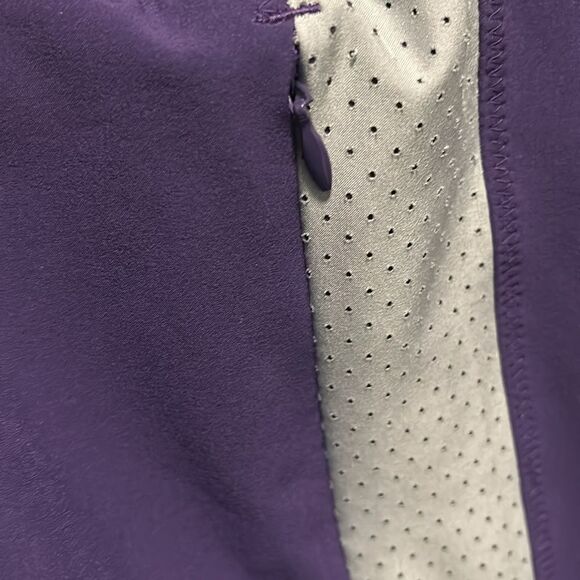 Under Armour athletic pants loose - Picture 4 of 5